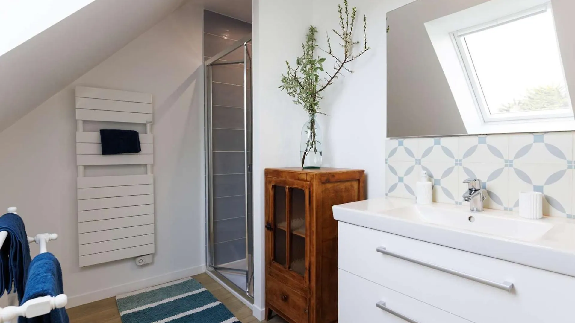 Maison 4 Etoiles A Tregastel, Proche Plage Pour 8 Pers. Avec Parking - Fr-1-542-74 Semesterbostad